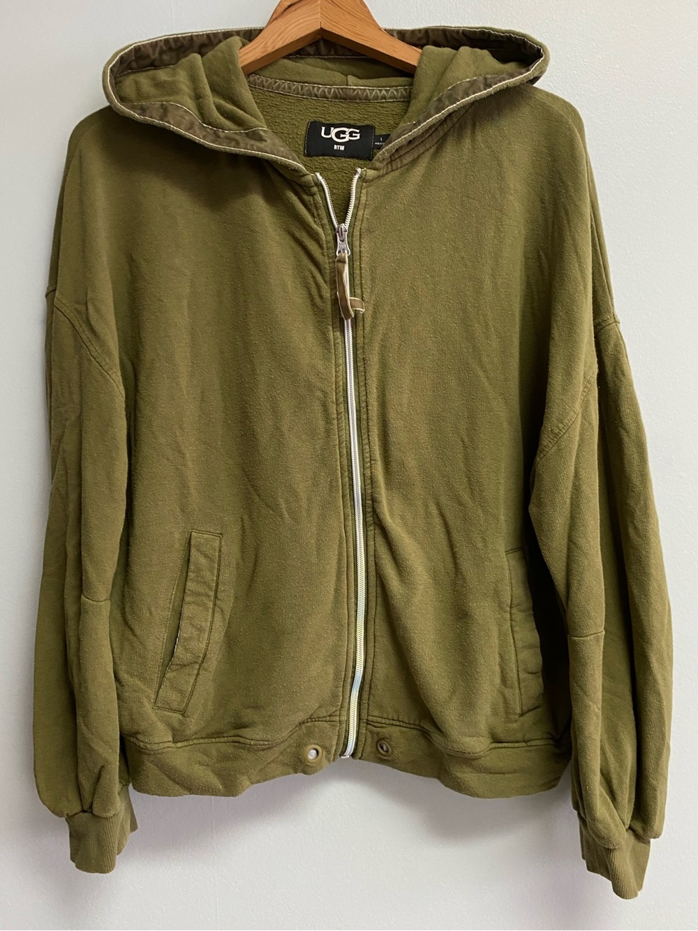 UGG FULL ZIP HOODIE - LARGE